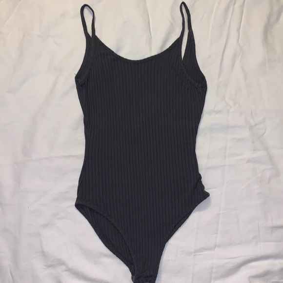 Urban outfitters grey ribbed bodysuit - Picture 2 of 6